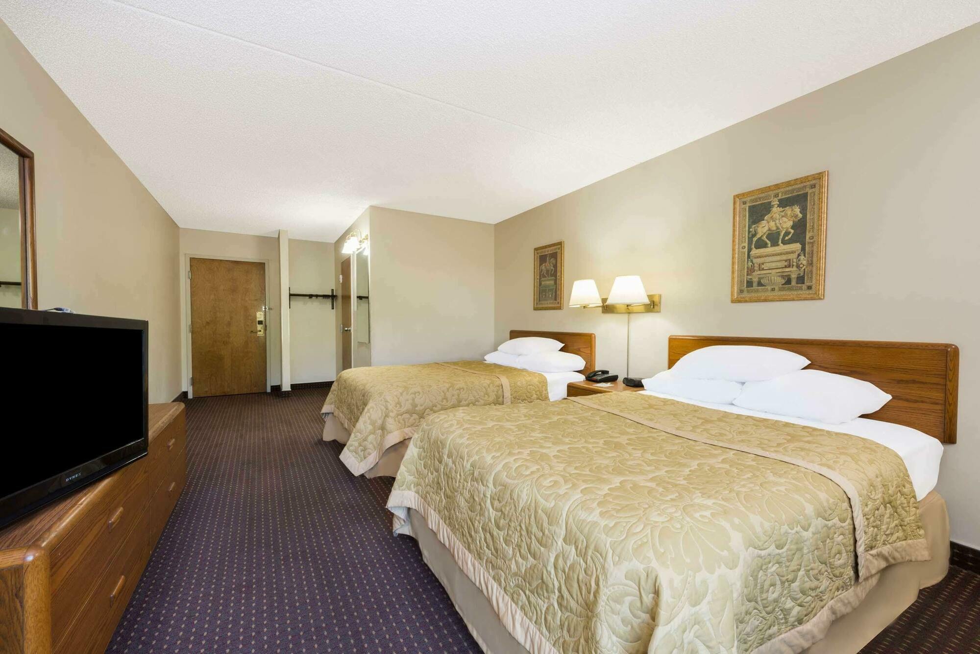 Super 8 By Wyndham Miamisburg Dayton S Area Oh Hotel Exterior photo
